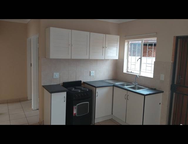 2 BEDROOM HOUSE SOLD IN THE ORCHARDS